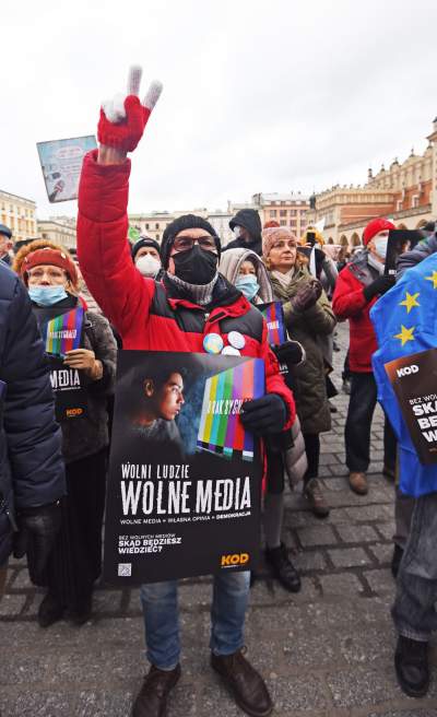 Protest w obronie wolnych mediów. fot. Marek Lasyk - zdjęcie 35