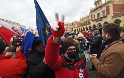 Protest w obronie wolnych mediów. fot. Marek Lasyk - zdjęcie 20