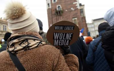 Protest w obronie wolnych mediów. fot. Marek Lasyk - zdjęcie 44