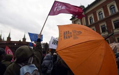 Demonstracja w Krakowie w 99. rocznicę zabójstwa Gabriela Narutowicza - zdjęcie 18