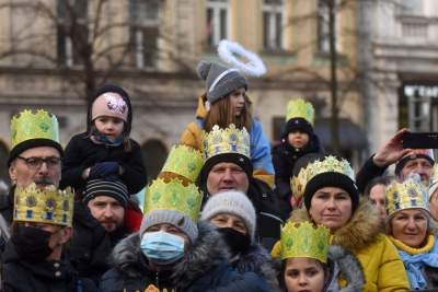 Tłumy w Orszaku Trzech Króli (Rok 2022) - zdjęcie 31