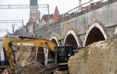 Została kamieni kupa. Część cegieł zabezpieczono - zdjęcie 11