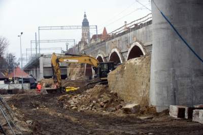 Została kamieni kupa. Część cegieł zabezpieczono - zdjęcie 12