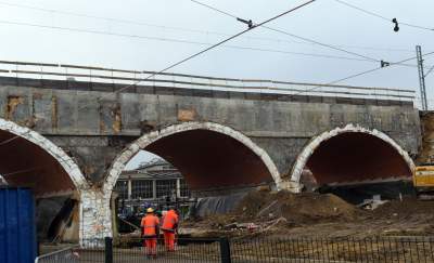 Została kamieni kupa. Część cegieł zabezpieczono - zdjęcie 2