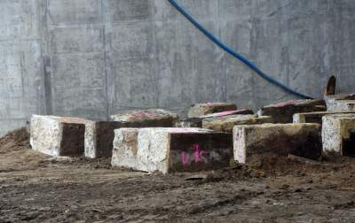 Została kamieni kupa. Część cegieł zabezpieczono - zdjęcie 10