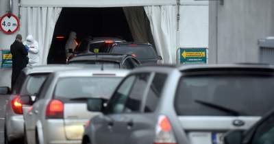 Znów ustawiają się tu kolejki. Długie czekanie na test - zdjęcie 11