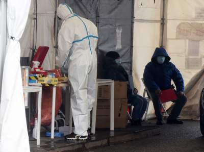 Znów ustawiają się tu kolejki. Długie czekanie na test - zdjęcie 6