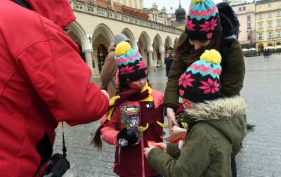 Oni nie narzekali na pogodę. 30. Finał WOŚP w Krakowie - zdjęcie 15
