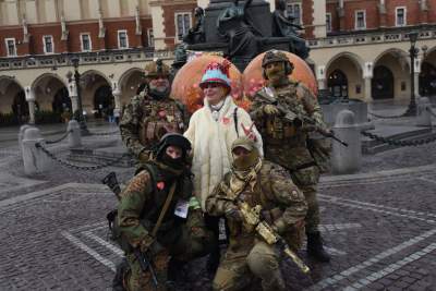 Oni nie narzekali na pogodę. 30. Finał WOŚP w Krakowie - zdjęcie 8