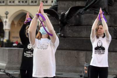 Nazywam się Miliard - One Billion Rising Kraków, fot. Marek Lasyk - zdjęcie 6