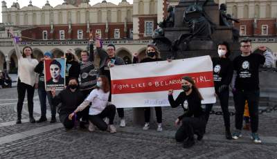 Nazywam się Miliard - One Billion Rising Kraków, fot. Marek Lasyk - zdjęcie 28
