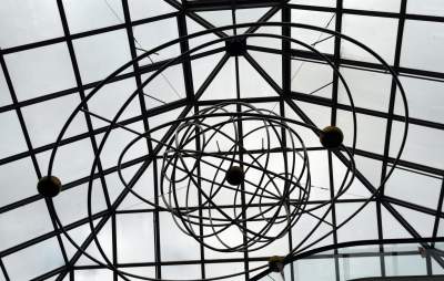 Opustoszała galeria handlowa, fot. Marek Lasyk - zdjęcie 51