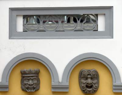 Opustoszała galeria handlowa, fot. Marek Lasyk - zdjęcie 33