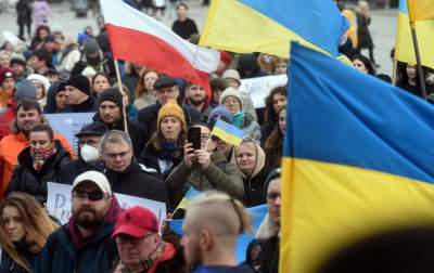 Marsz solidarności z Ukrainą w Krakowie. Finał przed konsulatem Rosji - zdjęcie 12