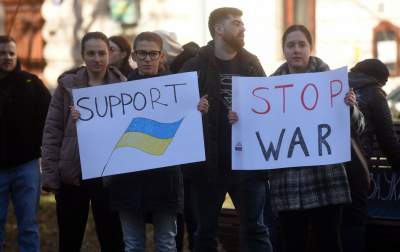 Konsulat Rosji w Krakowie. Protest przeciw napaści na Ukrainę - zdjęcie 27