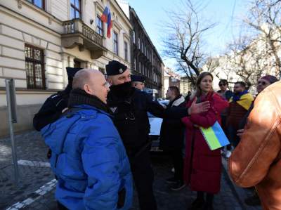 Konsulat Rosji w Krakowie. Protest przeciw napaści na Ukrainę - zdjęcie 5