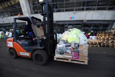 Magazyn darów na stadionie Wisły, fot. Marek Lasyk - zdjęcie 21