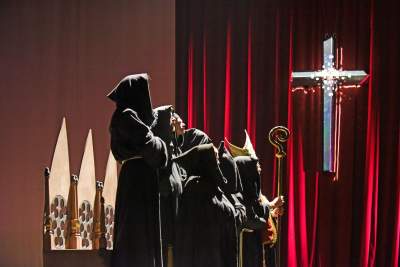 Imię Róży: zapowiada się wielki spektakl - zdjęcie 8