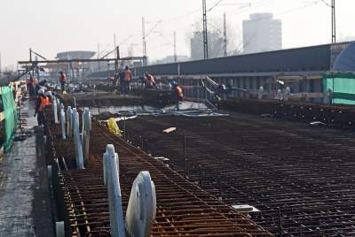 Ten nowy most kolej wykorzysta już w połowie roku. Imponująca budowa - zdjęcie 8