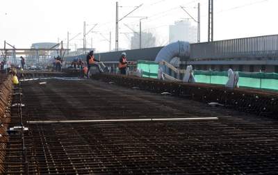 Ten nowy most kolej wykorzysta już w połowie roku. Imponująca budowa - zdjęcie 9