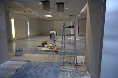 Pilny remont zamkniętej galerii handlowej. Tu ma być schronienie dla uchodźców - zdjęcie 13