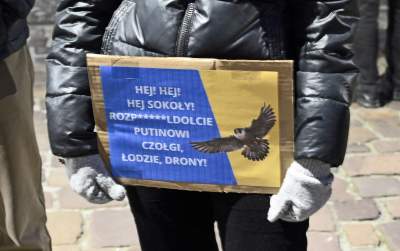 Pikieta przed węgierskim konsulatem w Krakowie. Orban sojusznik Putina - zdjęcie 15