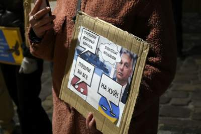 Pikieta przed węgierskim konsulatem w Krakowie. Orban sojusznik Putina - zdjęcie 16