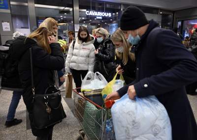 Krakowski dworzec tułaczy. Dzień szesnasty. Fot. Marek Lasyk - zdjęcie 16