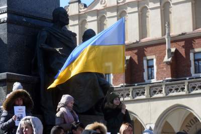 Ukraińscy uchodźcy protestują na Rynku Głównym. Jeden postulat - zdjęcie 27