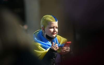 Ukraina naszą siostrą. Manifa solidaryzuje się z walczącą Ukrainą - zdjęcie 1