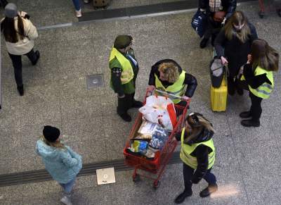 Czekając na pociąg do lepszego świata. 17. dzień na dworcu - zdjęcie 4