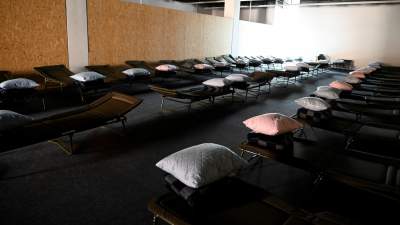 Zamieszka tu kilkuset uchodźców z Ukrainy. Sale pomalowali studenci ASP - zdjęcie 5