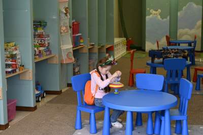 Już ponad stu uchodźców zakwaterowano w dawnej galerii Plaza. Przygotowano 390 miejsc - zdjęcie 10