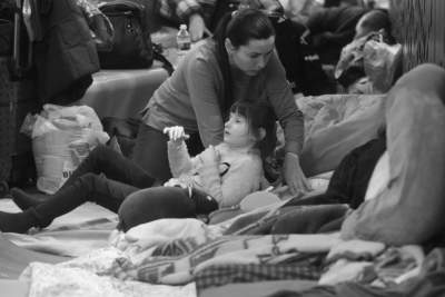 Dzieci z dworca Kraków Główny. Miasto przyjęło kilkadziesiąt tysięcy małych uchodźców - zdjęcie 19