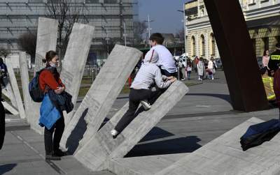 Z dworca na plac przed dworcem. 28 dzień wojny i tułaczki - zdjęcie 6