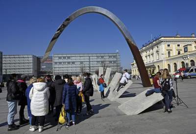 Z dworca na plac przed dworcem. 28 dzień wojny i tułaczki - zdjęcie 7