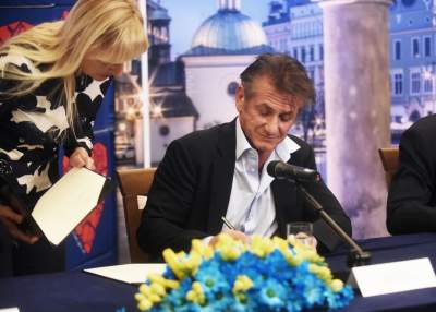 Sean Penn w Krakowie. W obiektywie Marka Lasyka - zdjęcie 14