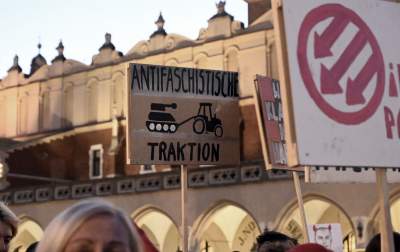 „Putin idi nahui“. Manifestacja poparcia dla walczącej Ukrainy - zdjęcie 28