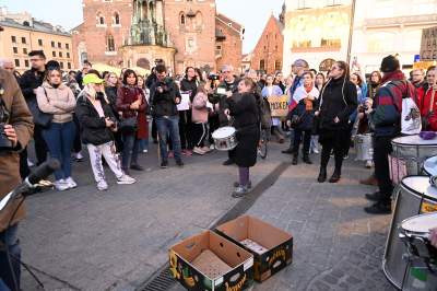„Putin idi nahui“. Manifestacja poparcia dla walczącej Ukrainy - zdjęcie 12
