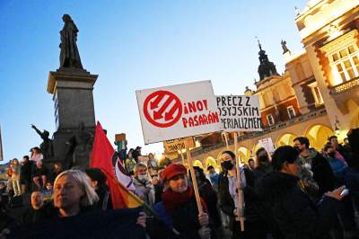 „Putin idi nahui“. Manifestacja poparcia dla walczącej Ukrainy - zdjęcie 31