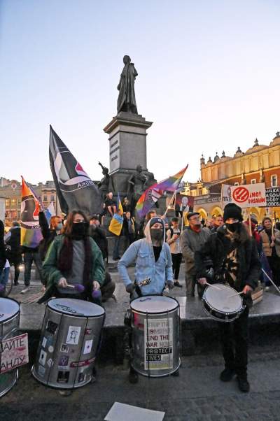 „Putin idi nahui“. Manifestacja poparcia dla walczącej Ukrainy - zdjęcie 16