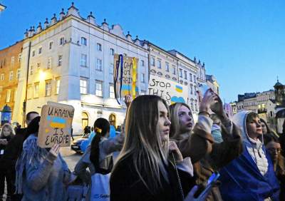 „Putin idi nahui“. Manifestacja poparcia dla walczącej Ukrainy - zdjęcie 25