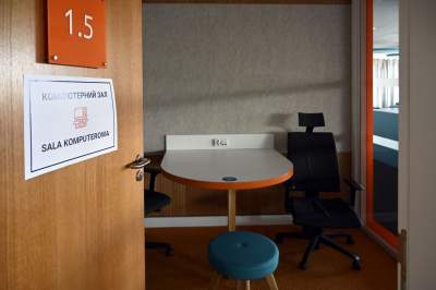 Schronienie dla uchodźców w dawnym Tesco. Bardzo starannie przygotowane - zdjęcie 15