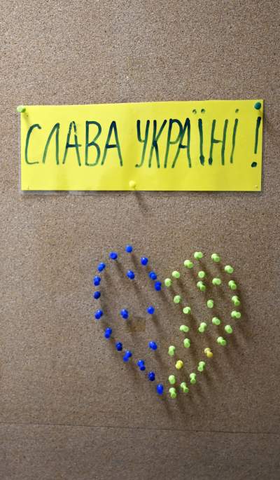 Schronienie dla uchodźców w dawnym Tesco. Bardzo starannie przygotowane - zdjęcie 28