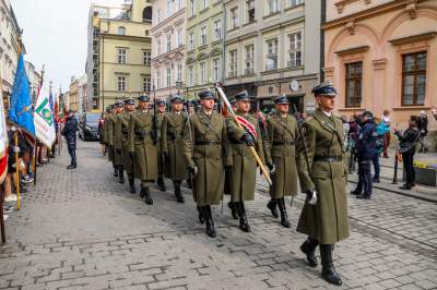Przez centrum Krakowa przeszedł kondukt z prochami Krzysztofa Pendereckiego - zdjęcie 23