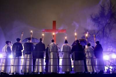 Akademicka Droga Krzyżowa na ulicach Krakowa. Wyszło dwa tysiące osób - zdjęcie 22