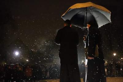 Przyszli uczcić pamięć zmarłego 17 lat temu Jana Pawła II - zdjęcie 12