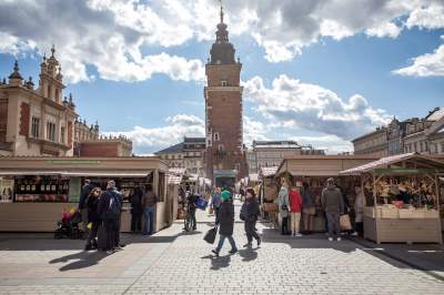 Drzewko emausowe i inne wielkanocne tradycje na Rynku, fot. Jan Graczyński - zdjęcie 27