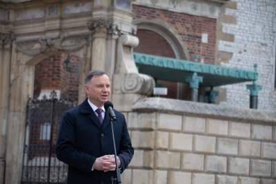 Wawel: obchody 12. rocznicy katastrofy w Smoleńsku (fot. Jan Graczyński) - zdjęcie 9