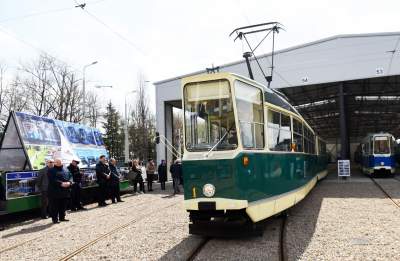 Zabytkowy "kanciak" z Poznania wyjedzie na krakowskie tory - zdjęcie 21